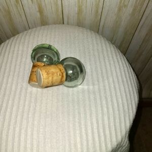 Unbranded glass corks